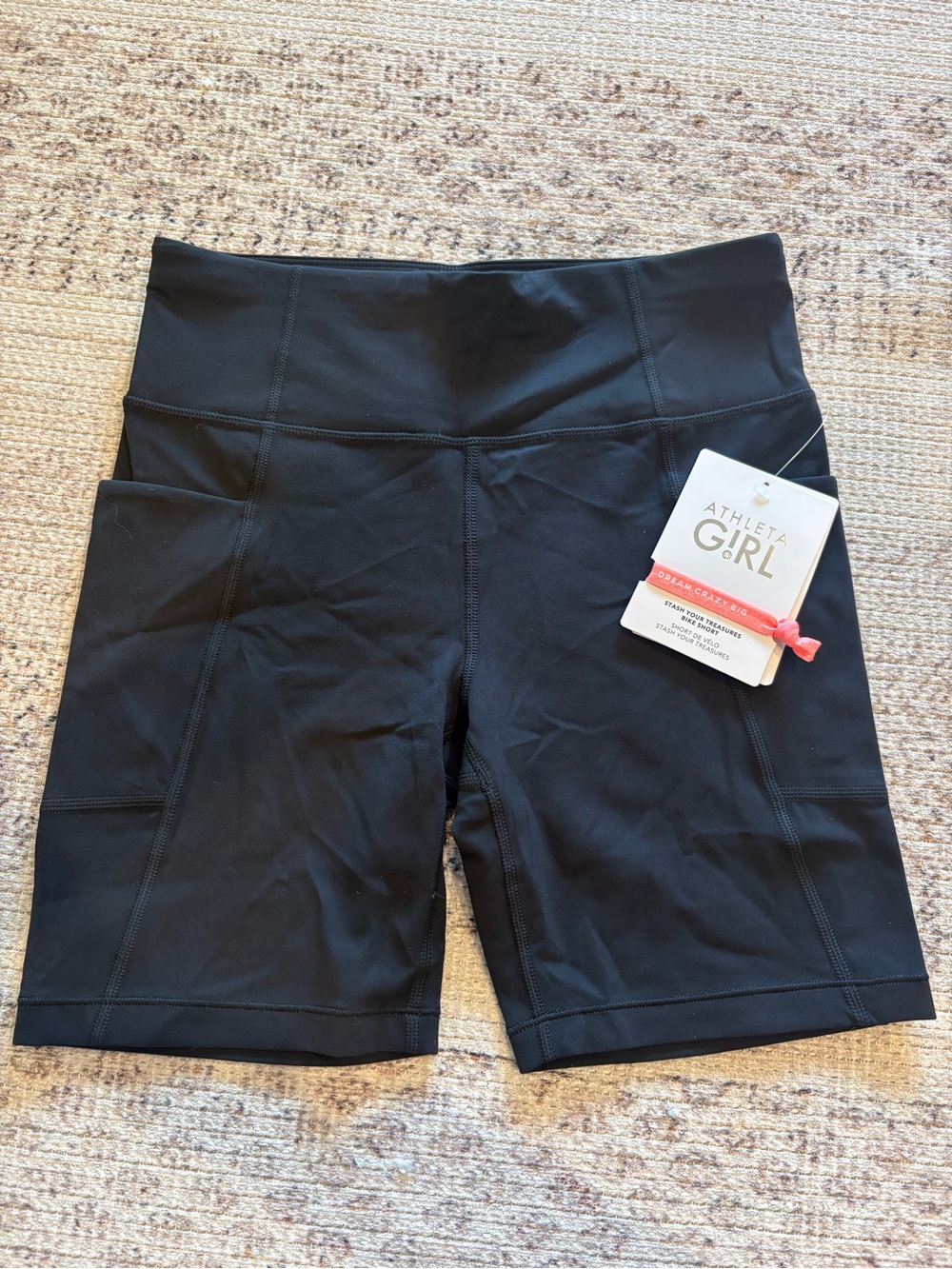 Athleta Black Mid-Rise Performance Bike Shorts, it is girls size xl! Fits like s